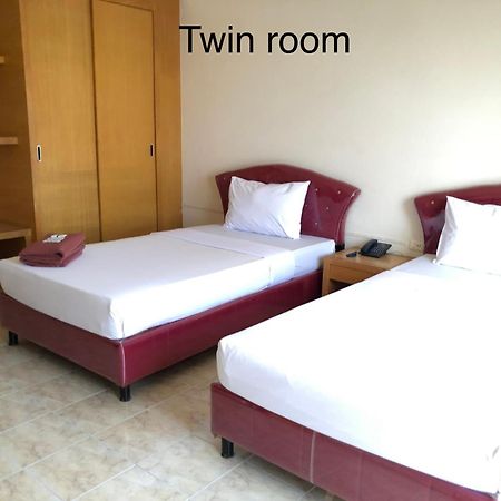 Pearl Place Hotel Hat Yai Exterior photo